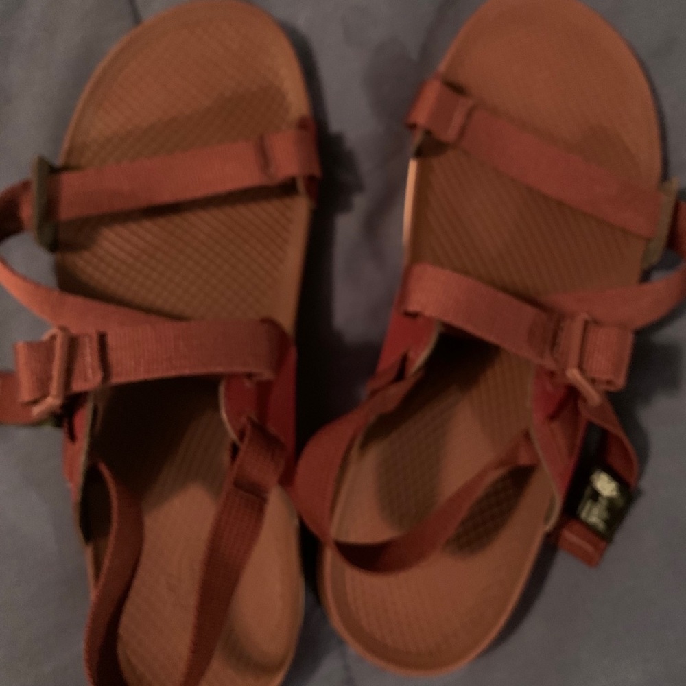 Chaco women’s sandals hiking strap outdoors 11